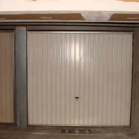 T4 Proche Hypercentre, Box Auto Prive Et Loggia Appartement *